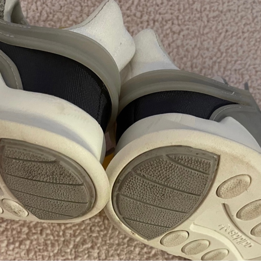 Sneakers (#357) - Picture 4 of 10
